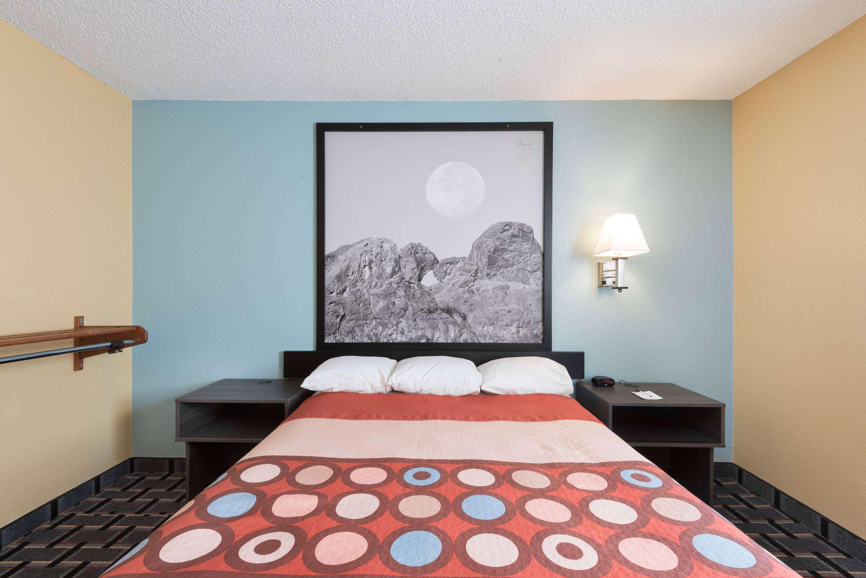 Super 8 By Wyndham Henderson North East Denver Экстерьер фото